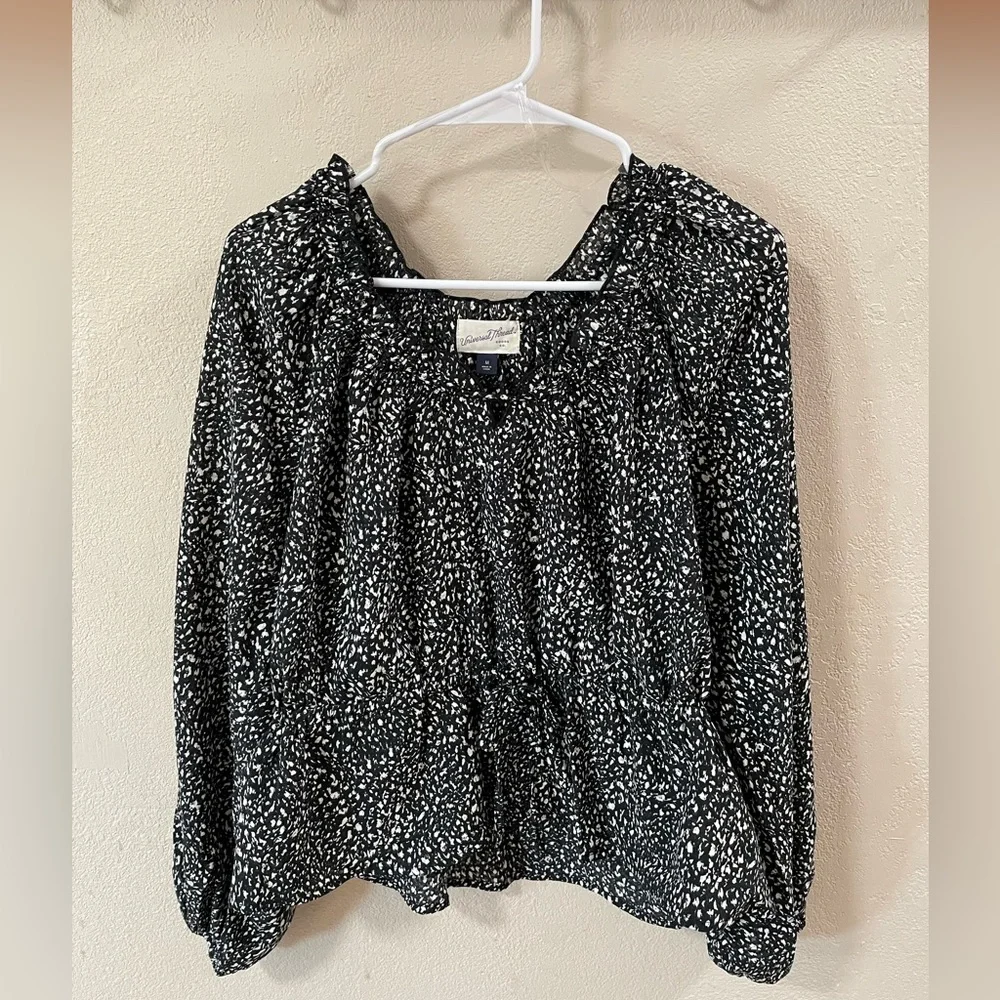 Balloon Long Sleeve Blouse - Black Abstract M - Picture 3 of 6